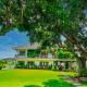 THE OASIS RESORT & VENUE CasaBien 4BR, 2TB, Pool,Wifi, Videoke, BBQ, Balcony, Guest , Near Naga City, Alianza