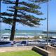 Absolute Beachfront, Adjacent Henley Square, Relax, Henley Beach - Photo 3