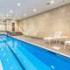 CBD Modern Apartment with City views, Pool - Gym, Окленд - Фото 3