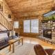 Dog Friendly, Quiet Chalet, Hot Tub, Fireplace Севьервилл - Фото 2