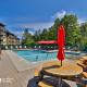 The Snowshed Steps at Mt Green - Walk-to-Lifts Ski Condo with Pools, AC, Fireplace & Shuttle!, Killington (foto 2)