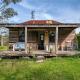 Scribbly Gum Cottage -rustic Picturesque Romantic