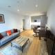 City Center Stay, Balcony, 2 bed 2 bath, WiFi