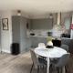 Stylish Spacious 5-Bed Duplex, Coulsdon (photo 10)