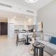 Modern 1 Bed in JVC Sleeps 4 with City Views, Dubái - Foto 9