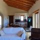 Summer Villa with sea view,6 min drive from airport, near Seitan Limania beach, Khordhákion (Foto 2)