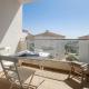 Small Oasis 2 BD Apartment with Sea View, Manilva
