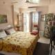 Nice Bedroom with Private Ensuite Bathroom New Delhi - Photo 3