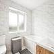 1-Bed Apartment with Parking Near Wembley, Colindale (fotografie 7)