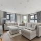 Luxury 2BR Apt with Terrace, Close to London Bridge - Perfect for Long Stays, Londýn - Fotografie 9