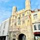Chic 3 Bedroom Flat in Canterbury with Cathedral Views - Photo 8