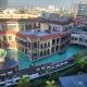 Upscale Stylish Suite Near BGC and View of Venice Grand Canal Mall, Manille - Photo 2