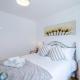 Spacious 3Bed Home in Stretford, Sleeps 6, Parking, Manchester - Photo 3