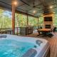 Riverside Retreat | Hot Tub, Riverfront, Sleeps 14, Eagletown