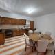 Apartment Dominik - Two Bedroom Apartment with Terrace and Sea View, Smokvica (fotografie 4)