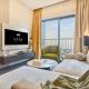 STAY BY LATINEM Luxury 1BR Holiday Home CB 1414 Near Downtown, Dubái - Foto 1