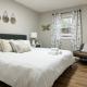 Cozy Retreat - Homes near Wesselman Park, Evansville