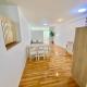 80m2 Apartment with Terrace & Free Parking, Vienne - Photo 1