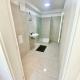 80m2 Apartment with Terrace & Free Parking, Vienne - Photo 4