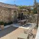 Holiday Home in Lacoste with Pool, Lacoste (foto 5)