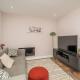 Birmingham Bliss: Modern 2-bedroom City Escape