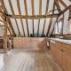 2-Bed Barn Escape, Private Drive and Gardens, Windlesham (fotografie 4)