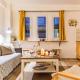 Downtown Central Suite with Private Parking, Kalamata - Fotografie 1