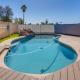 Less Than 1 Mi to Camelback Ranch Phoenix Home with Pool, Phoenix - Photo 2