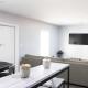5 Min to Elon - In Unit Washer and Dryer - Fast Wi-Fi, Burlington (fotografie 8)