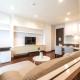 Ivy Thonglor Luxury Condo with Swimming Pool, Fast Wifi, Bangkok - Photo 8