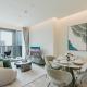 RH - Stylish Escape in the Heart of Business Bay, 01BR with pool & gym, Dubai - Foto 1