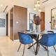 STAY BY LATINEM Luxury 2BR Holiday Home CVG 807 Near Downtown, Dubai - Foto 6