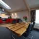 Home with Vinyls, Bikes and Waterways, Mantgum (fotografie 2)