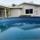 SuperVilla - 3BR/2BA - Pool - Walk to beach Hollywood - Photo 2