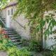 Garden Flat, Pilton
