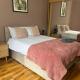 3BR Apt Near Ibrox Subway Sleeps 7 and Parking Glasgow - Foto 5