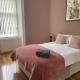 3BR Apt Near Ibrox Subway Sleeps 7 and Parking Glasgow - Foto 8