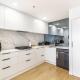 Central CBD Apt, Balcony & Parking by Zodiak Stays, Auckland - Photo 3