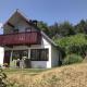 Holiday home in Reimboldshausen with balcony, Kemmerode