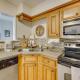 Bike, Hike & Ski: Creek-View Condo in Red River!, Red River (foto 8)