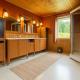 Cozy home on the island of Senja with sea views, Senja (photo 6)