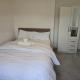 A spacious double room in a lovely home in Wakefield, Wakefield