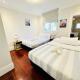 Spacious 5 Bedrooms Fully Fenced house in Auckland, Окленд - Фото 8