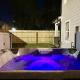 Bancroft Bungalow - Hot Tub, Fire Pit - Near Uptown Charlotte - Foto 10