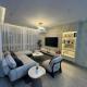 Fantastic 3BR with large balcony, Le Caire