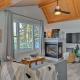 Waterfront with Spa and Lake Access, Saint-Damien (foto 7)