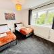 Spacious 4 Bed Home Near Metrolink Whitefield, Manchester - Photo 4