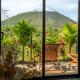 Cozy Volcano View Stay Brand New & Hot Tub, Fortuna - Fotografie 2