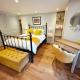 North Devon Luxe Gem for 4, 2 Ensuite Beds, Elegantly Renovated Sea Nearby Ilfracombe - Foto 1