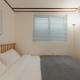Stylish Seongsu Apartment with Hot Spot Vibes, accommodates 6 people with 3 beds, Seul - Foto 7